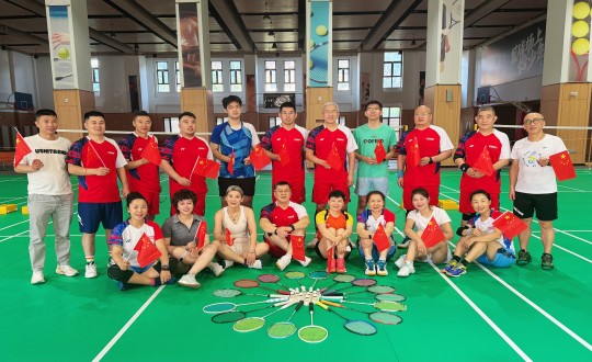 8.永乐国际南山羽毛球社群开展南山业主羽毛球整体友谊赛_副本.jpg